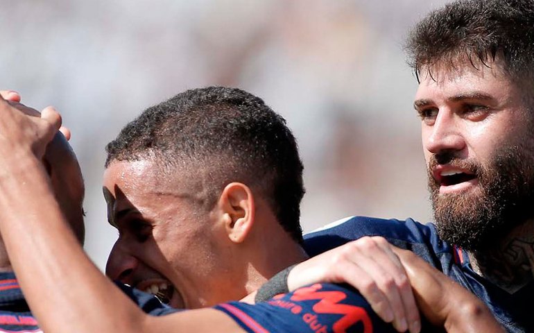 Ponte Preta segura empate com o Sport na Série B mesmo com um jogador a menos