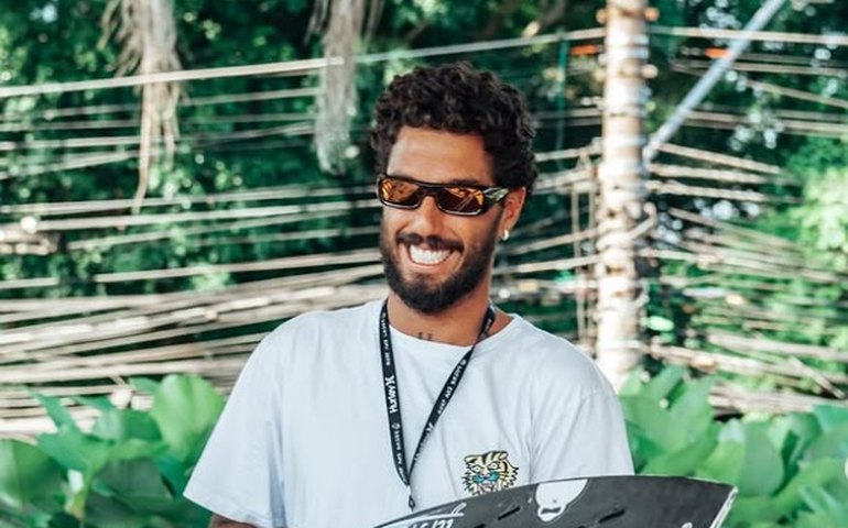 Filipe Toledo se reconecta com o Brasil após 11 anos nos EUA: 'Viver minha cultura faz diferença'