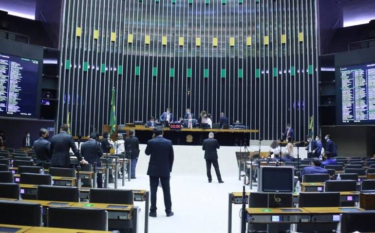 Centrão age para manter gastos com campanhas acima de R$ 5 bi