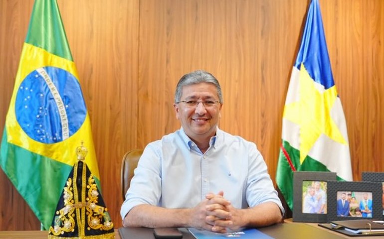 TSE forma maioria para cassar governador de Roraima e tornar inelegível antecessor