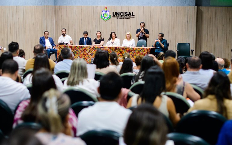 Em Alagoas, 239 profissionais passam a atuar em diversos municípios pelo Programa Mais Médicos