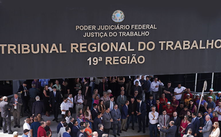 Ato público em defesa das competências da JT reúne entidades na sede do TRT-19