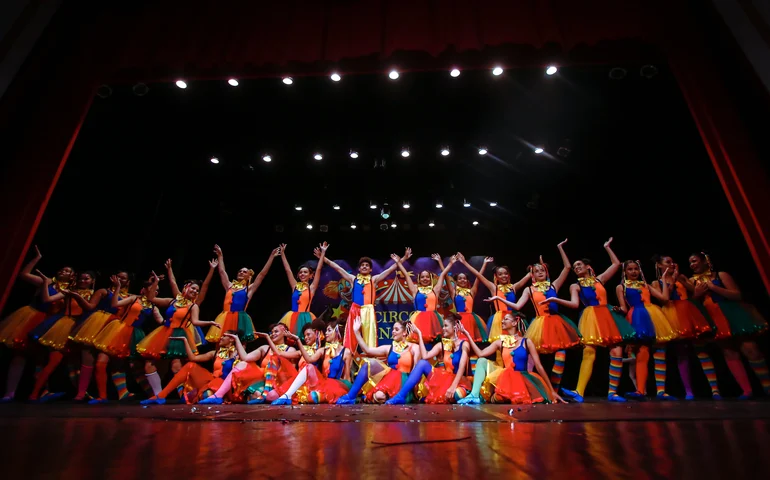 Centro de Belas Artes de Alagoas leva espetáculo autoral de balé ao palco do Teatro Gustavo Leite