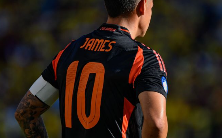 Colômbia goleia Panamá, com gol e assistências de James Rodríguez, e vai à semi na Copa América