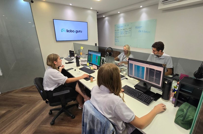 Inteligência artificial especializada busca reduzir burocracia e insegurança jurídica nas licitações públicas