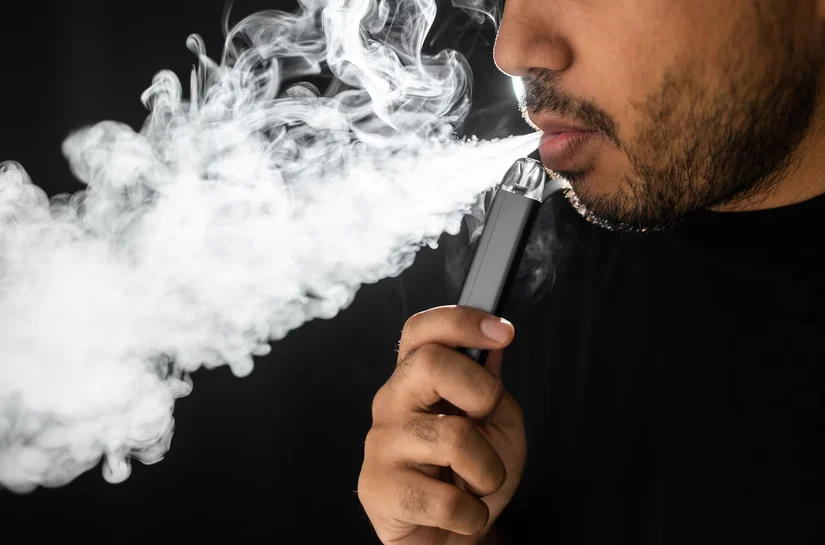 Secretaria de Juventude e Lazer realiza ação educativa sobre cigarro eletrônico durante o São João Massayó