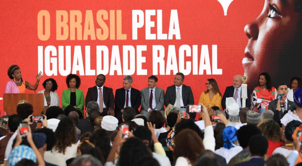 Lula concede título de área quilombola para duas comunidades sergipanas