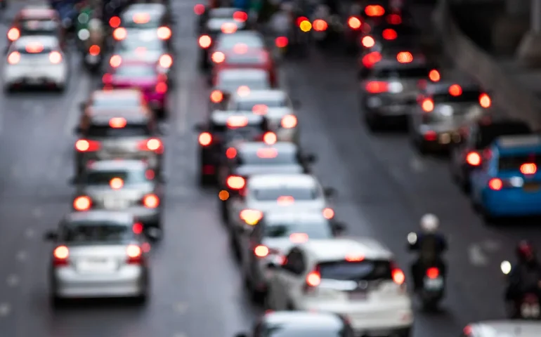 Corpus Christi deve intensificar fluxo nas rodovias e exige atenção redobrada dos motoristas