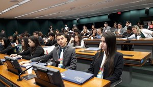 PARLAMENTO JOVEM