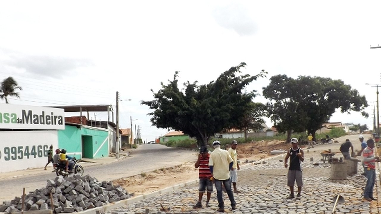Prefeitura de Arapiraca conclui mais uma pavimentação na Baixa Grande