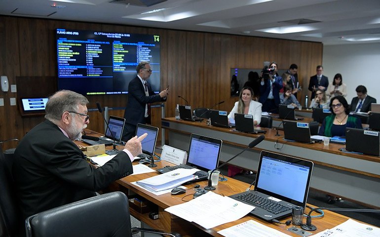 Cronograma do novo ensino médio é tema de audiência com o ministro da Educação