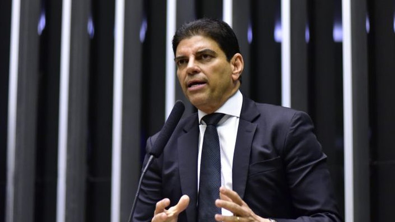 Relator do novo regime fiscal explica autorização para aumentar despesas em 2,5% em 2024