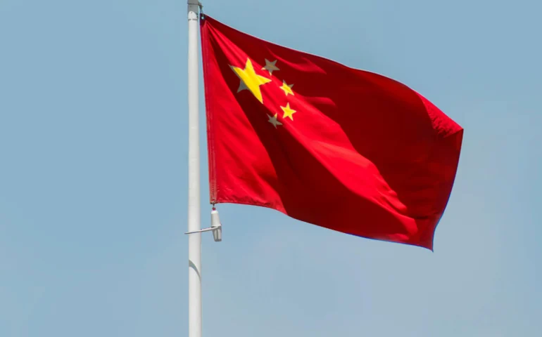 Exportações da China recuam em outubro, enquanto importações avançam