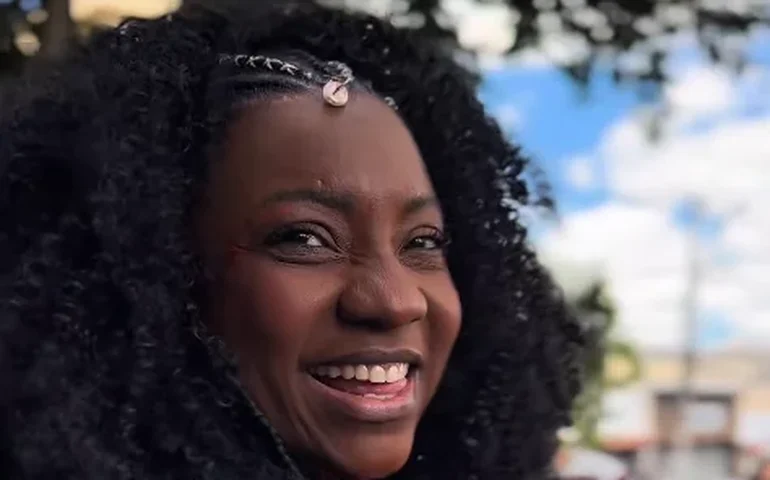Adriana Araújo: o que é aneurisma cerebral, condição que levou à internação da sambista mineira