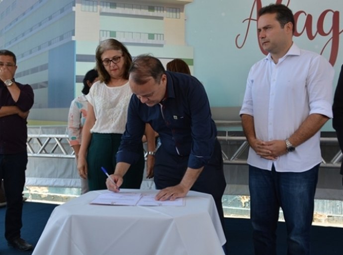 Assinada ordem de serviço de construção da Maternidade