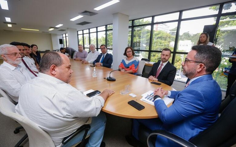 Paulo Dantas efetivou o pagamento de repasses ao Hospital Regional e ao Chama nesta sexta-feira (10)