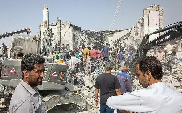 Irã contabiliza mais de 200 mortos em ataques de EUA e Israel