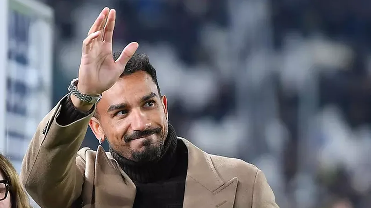 Danilo diz que Juventus foi clube mais importante de sua carreira