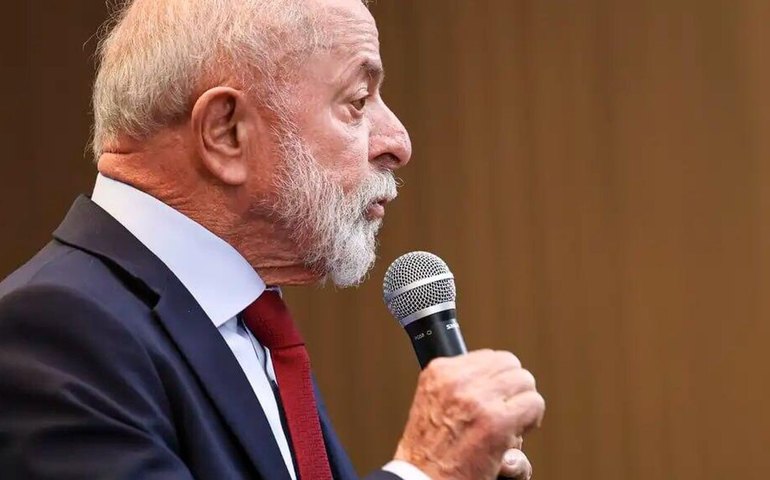 Lula afirma que o Itamaraty prestará apoio à família de Juliana Marins para o translado do corpo