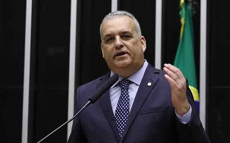 Bolsonarista é escolhido como relator de proposta para sustar ação contra Ramagem