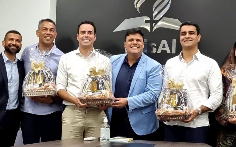 Prefeito de Maceió e vereador líder do governo se reúnem com Igreja Adventista