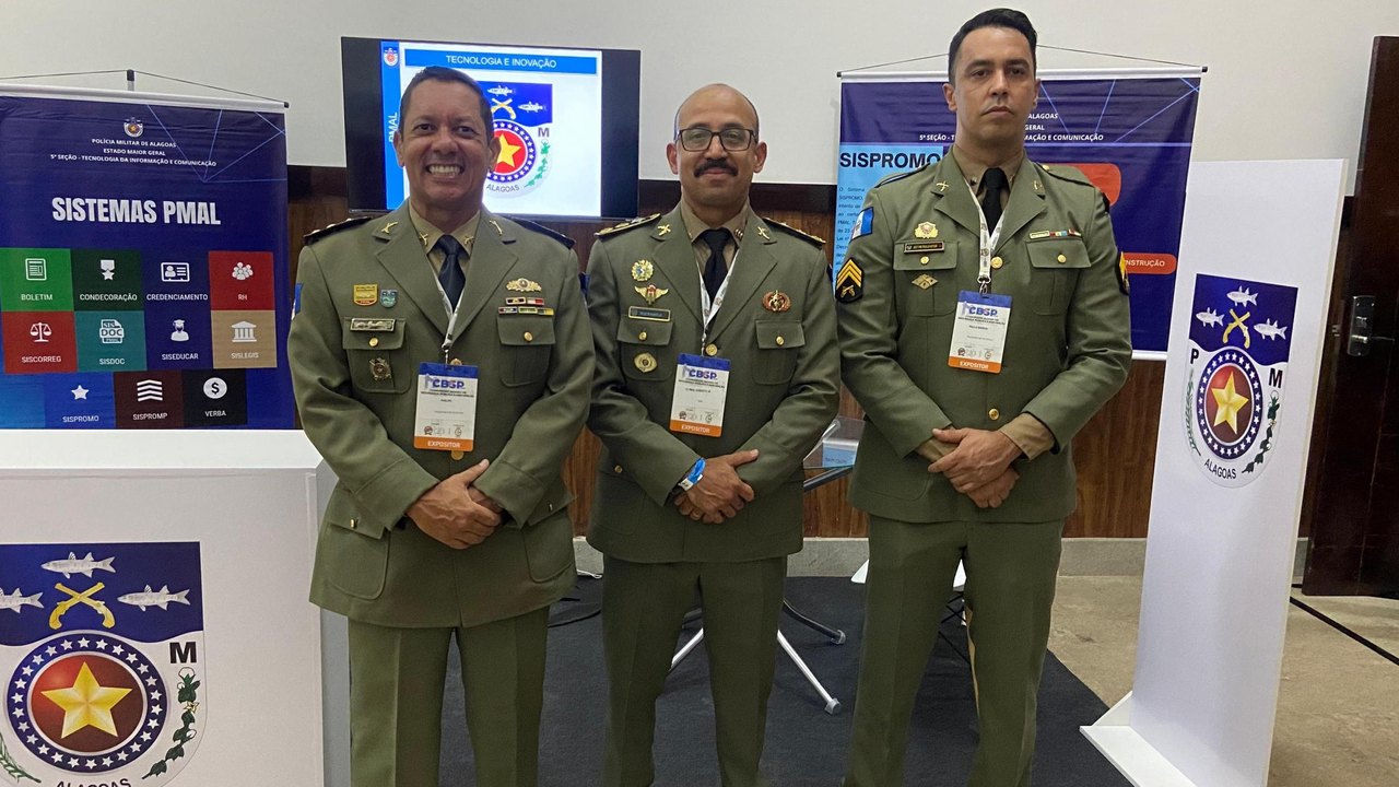Policiais militares alagoanos representam a Corporação em evento de TI na Bahia
