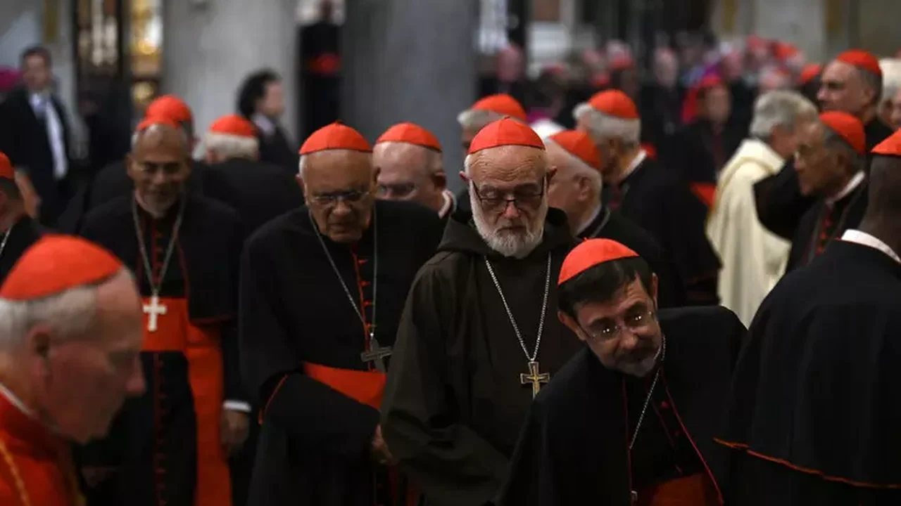 Progressistas e conservadores, o tabuleiro de xadrez do conclave