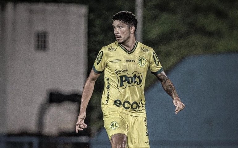 Ex de Iza, Yuri Lima entrou em campo em jogo pela Copa Paulista enquanto cantora anunciou separação