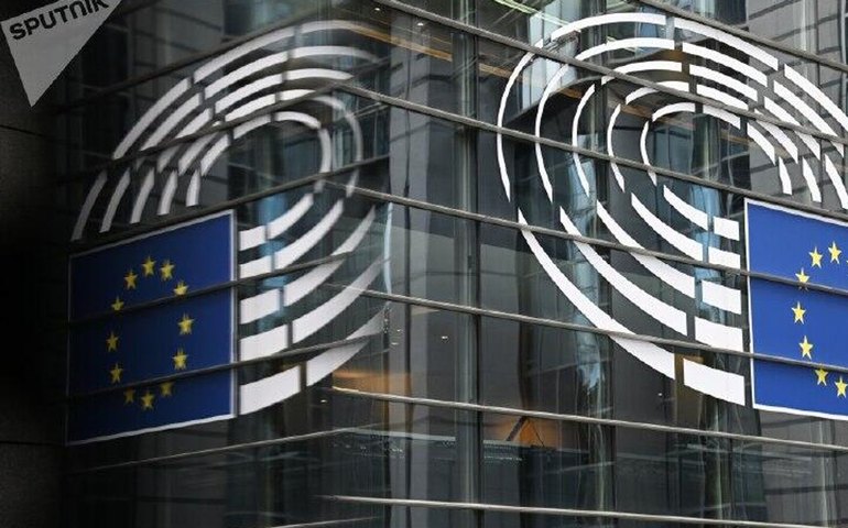 Europa mantém expectativas baixas sobre encontros de Zelensky nos EUA e critica Trump