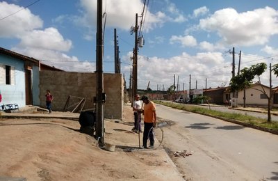 Força-tarefa desobstrui bueiros no Vale do Perucaba e em bairros de Arapiraca
