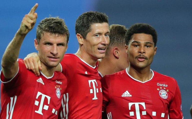 Bayern de Munique repete estratégia e negocia com jogadores de rivais; zagueiro do campeão Bayer está perto 