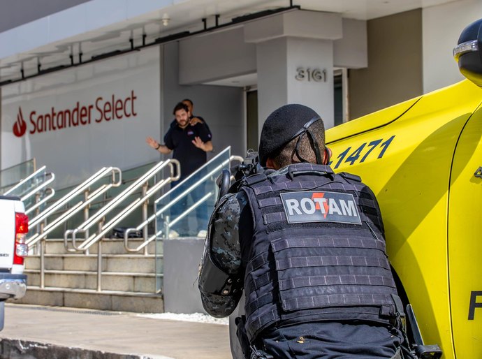 Simulação de sequestro de gerente bancário mobiliza Bope e Rotam na Ponta Verde