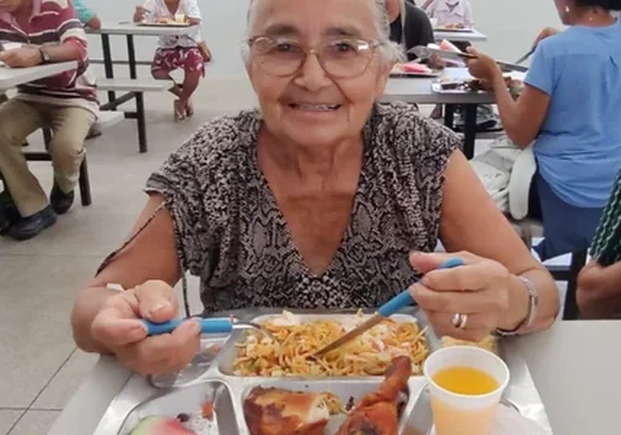 Restaurante Popular do Centro de Maceió é preferência entre os idosos