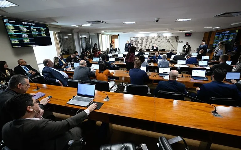 Regulamentação da profissão de arteterapeuta avança no Senado