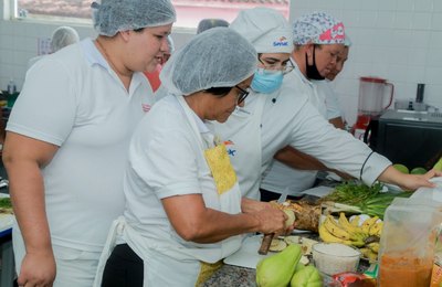Merendeiras das escolas da Prefeitura de Penedo recebem capacitação do Sebrae