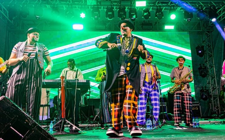 Energia da criançada contagia o público no Folia de Rua Kids