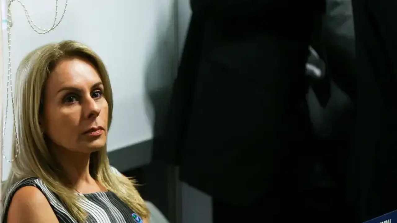 Escritório de mulher de Moraes confirma voos com ministro em jatinho operado por empresa que tinha Vorcaro como sócio