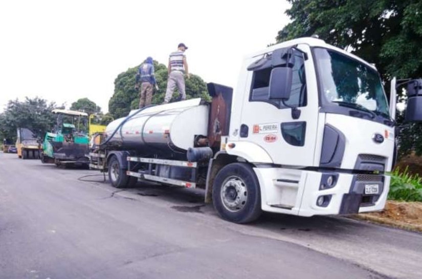 Avenida Norte/Sul, em Palmeira dos Índios, recebe pavimentação asfáltica