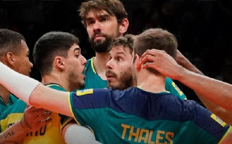 Brasil domina Irã e vence jogo decisivo para se manter com chances no Pré-Olímpico de vôlei