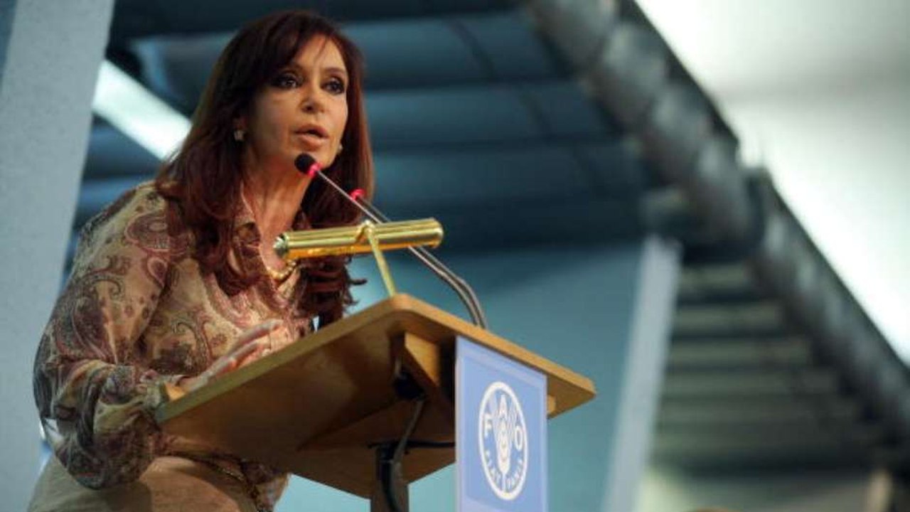 Promotor da Argentina pede 12 anos de prisão para Cristina Kirchner por corrupção