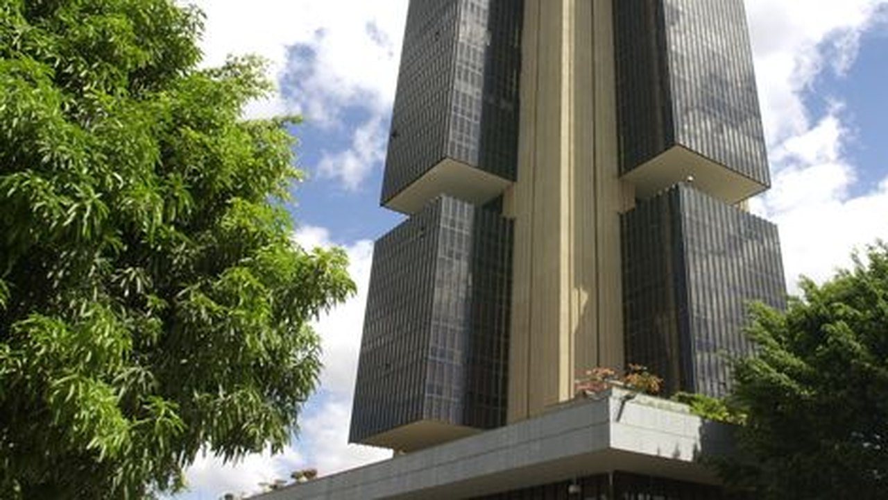 Copom vai monitorar cenário econômico para definir próximos passos