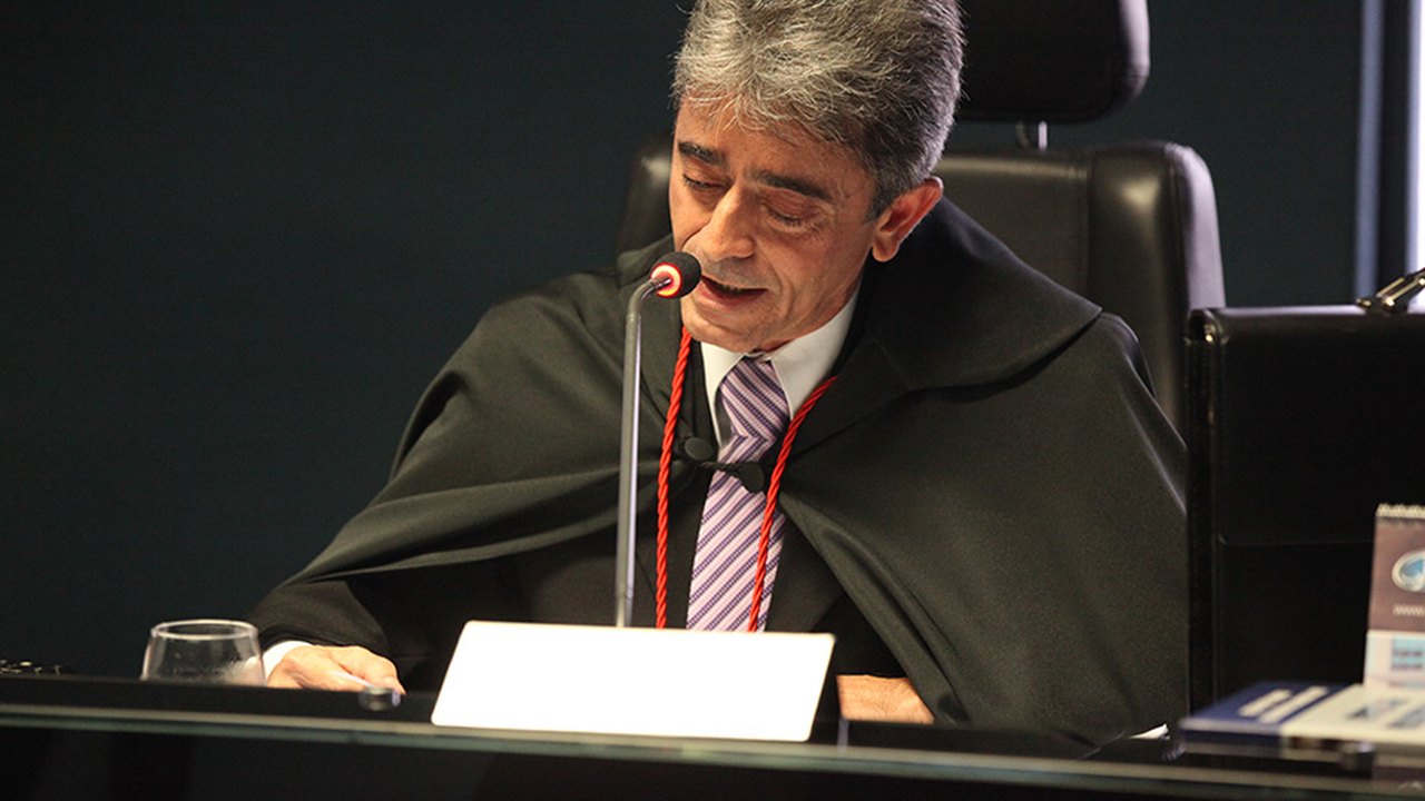 TJ mantém obrigação a bancos de fornecer assentos, banheiros e água a clientes