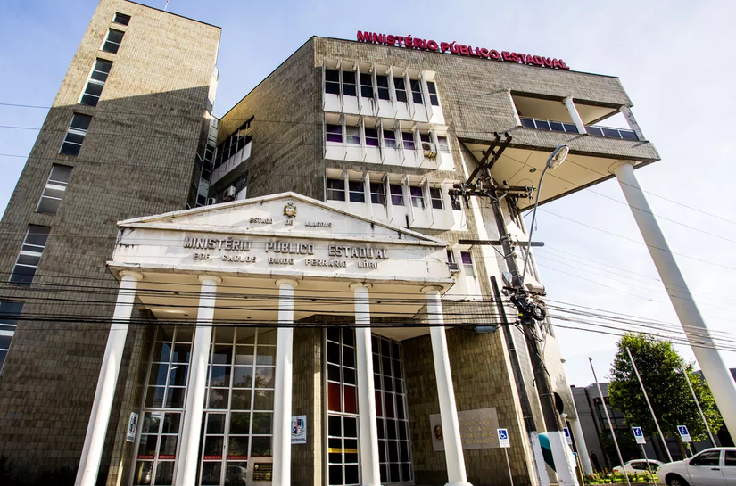 Em denúncia do MP, vereador por Maceió liderava organização criminosa por diversos crimes investigados pela Polícia Federal