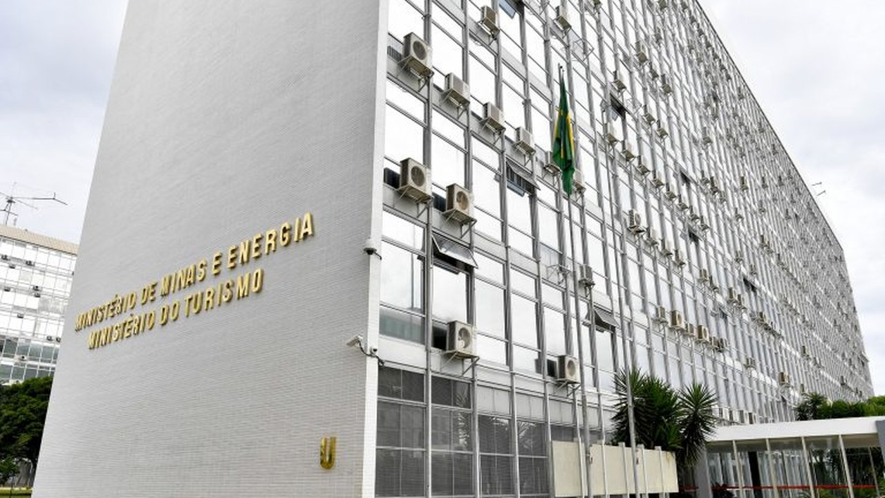 ONS e Ministério de Minas e Energia definem próximos passos após apagão nacional