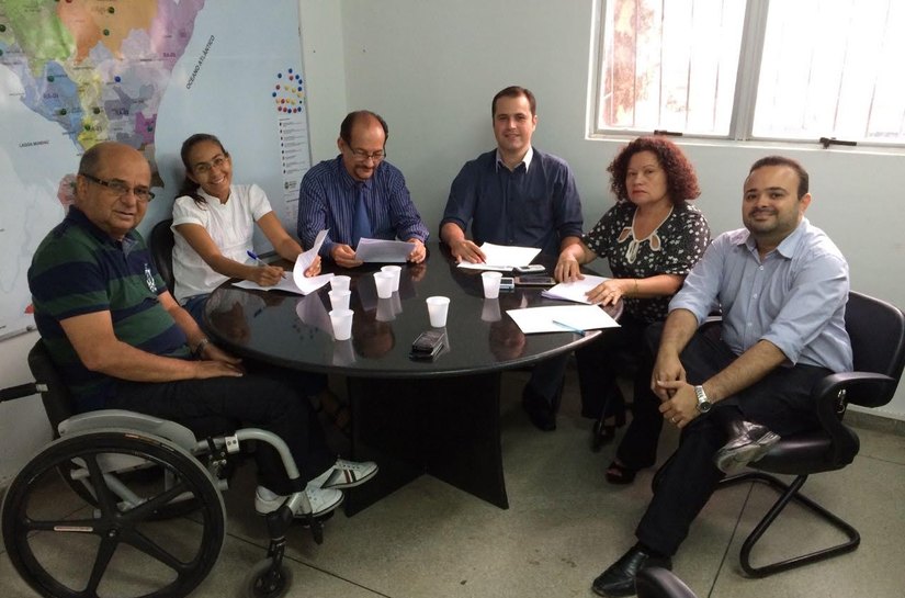 Mais de 700 pacientes estão deixando de se tratar por falta do passe-livre