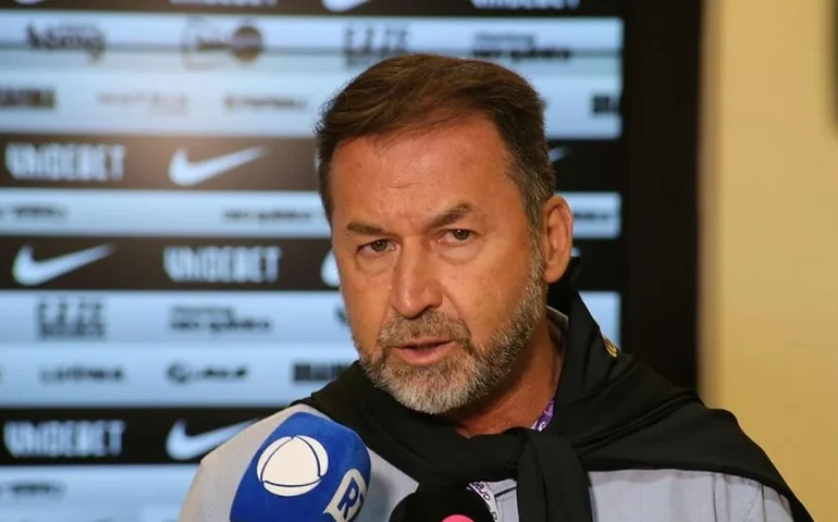 Como fica a situação de Augusto Melo no Corinthians após liminar impedir votação de impeachment