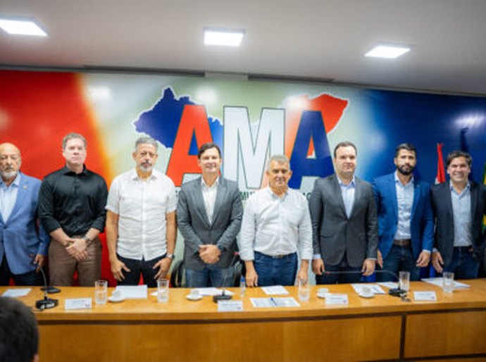 AMA recebe bancada federal para discutir projetos que impactam nas finanças dos municípios