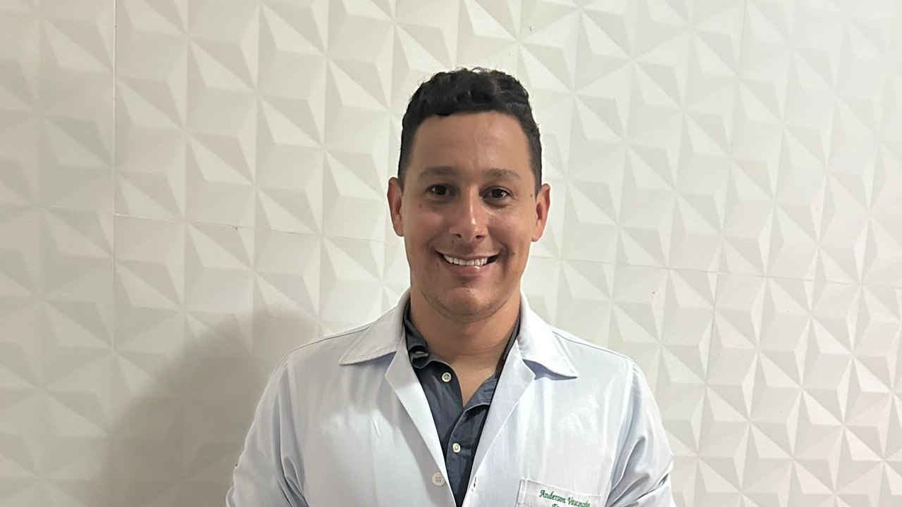 Farmacêutico Anderson Vasconcelos fala sobre o controle das infecções no ambiente hospitalar