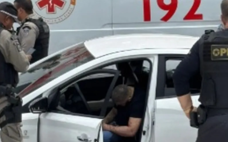 Agente socioeducativo morre em troca de tiros com a PC, na Praça dos Martírios, centro de Maceió