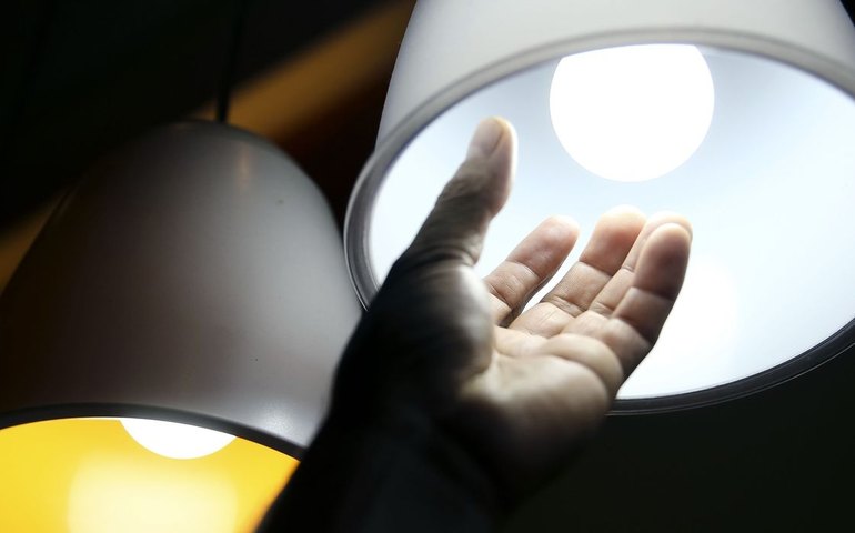 IPCA-15 tem deflação em julho, com queda no preço da energia elétrica